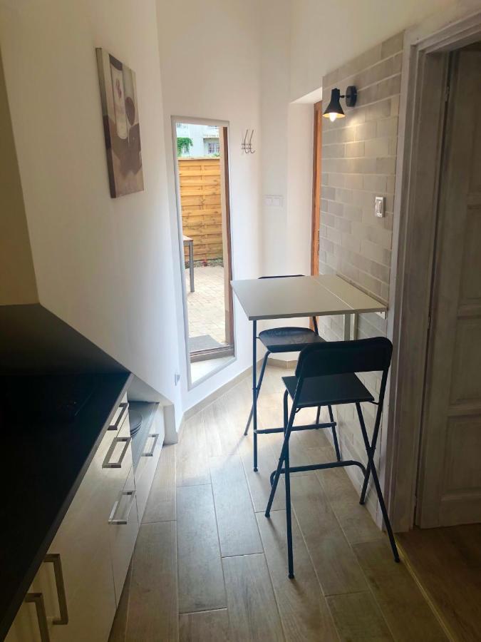 Boroka Apartman Belvaros Veszprém Екстериор снимка